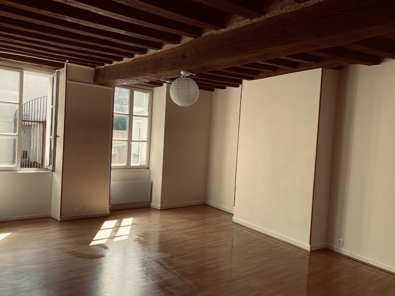 Location  appartement 3 pièces 81 m² à Laon (02000), 570 €