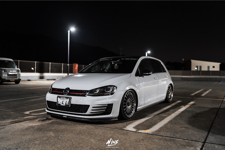 ゴルフのゴルフ(ハッチバック)・車高調整・ゴルフ7・オフ会に関するカスタム事例の投稿画像1枚目