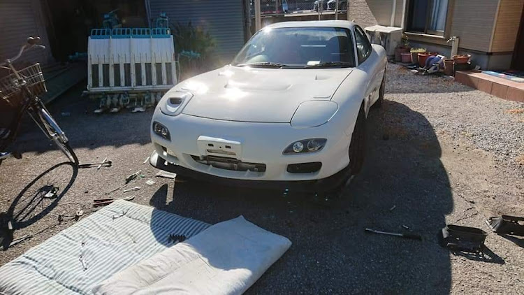 RX-7の宮崎・RX-7 FD3S・プラモデル・バッテリー交換・暑い、、暑いぞおおお！！に関するカスタム事例の投稿画像4枚目