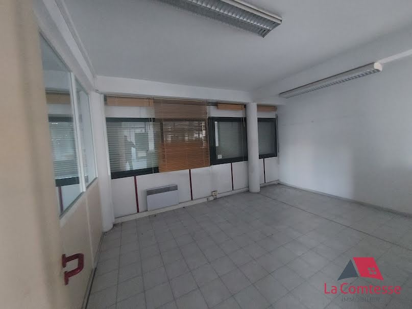 Location  locaux professionnels 2 pièces 39 m² à Marseille 16ème (13016), 374 €