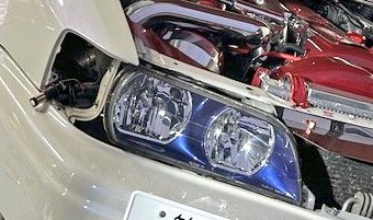 チェイサーのヘッドライトインナーブラック・カラ割・殻割り・カラ割り・ヘッドライトインナー塗装に関するカスタム事例の投稿画像2枚目
