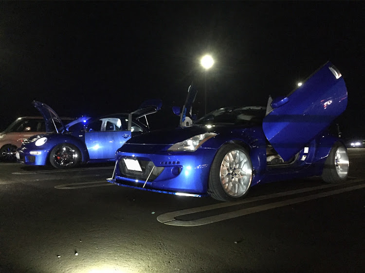 ニュービートルのvolkswagen・new beetle・米国nissan・fairlady zに関するカスタム事例の投稿画像1枚目