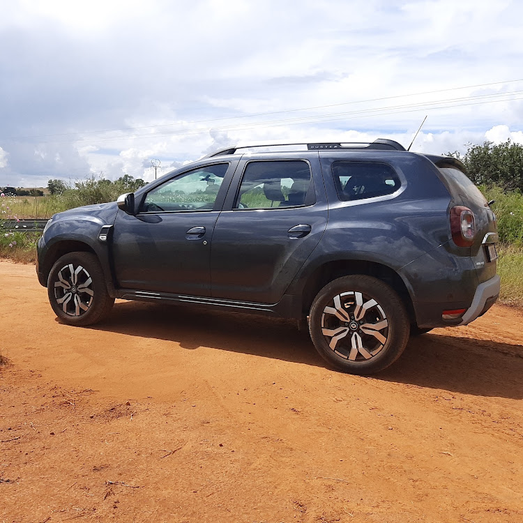 The Renault Duster 1.5dCi Intens is perfectly for family while the ride height allows for mild bundu-bashing. Picture: PHUTI MPYANE