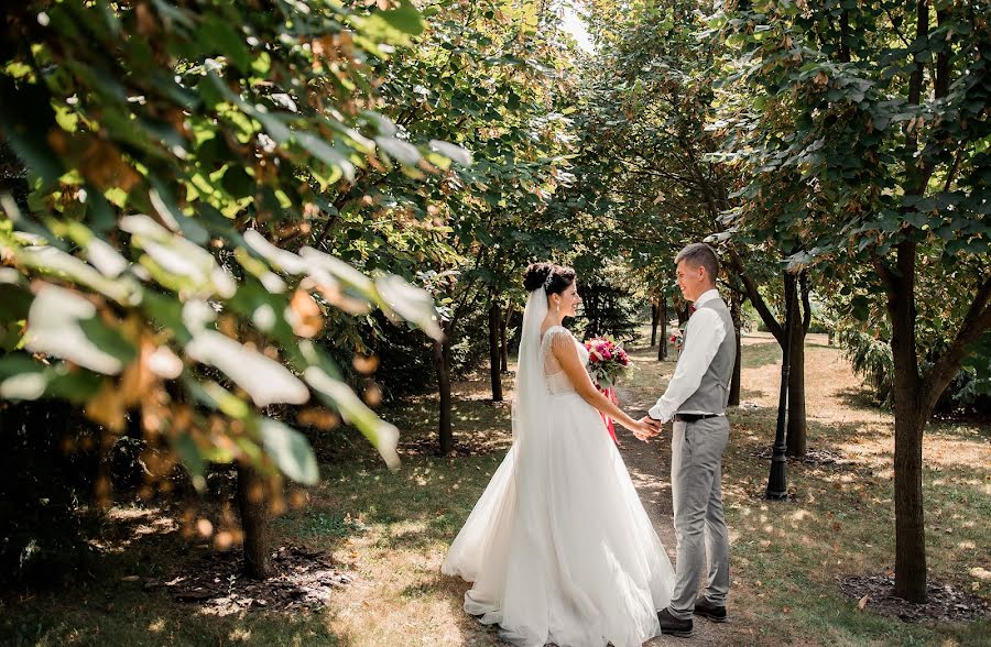 Fotografo di matrimoni Nadezhda Gributa (nadezhdaphoto). Foto del 25 ottobre 2018