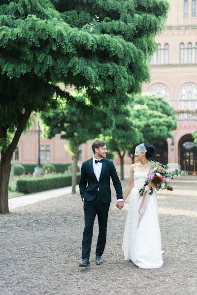 Fotógrafo de casamento Masha Doyban (mariyadoiban). Foto de 10 de agosto 2016