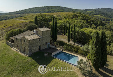 Farmhouse with garden and pool 4