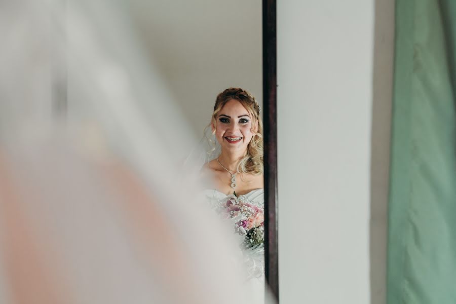 Fotógrafo de casamento Giovanny Rodiguez (giophoto). Foto de 21 de abril 2020