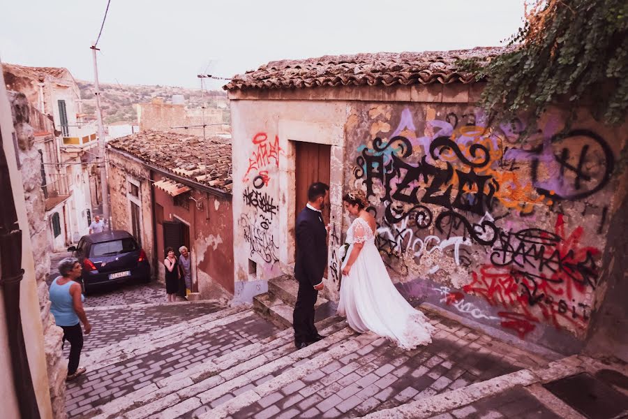 Fotógrafo de bodas Salvatore Massari (artivisive). Foto del 7 de abril 2022