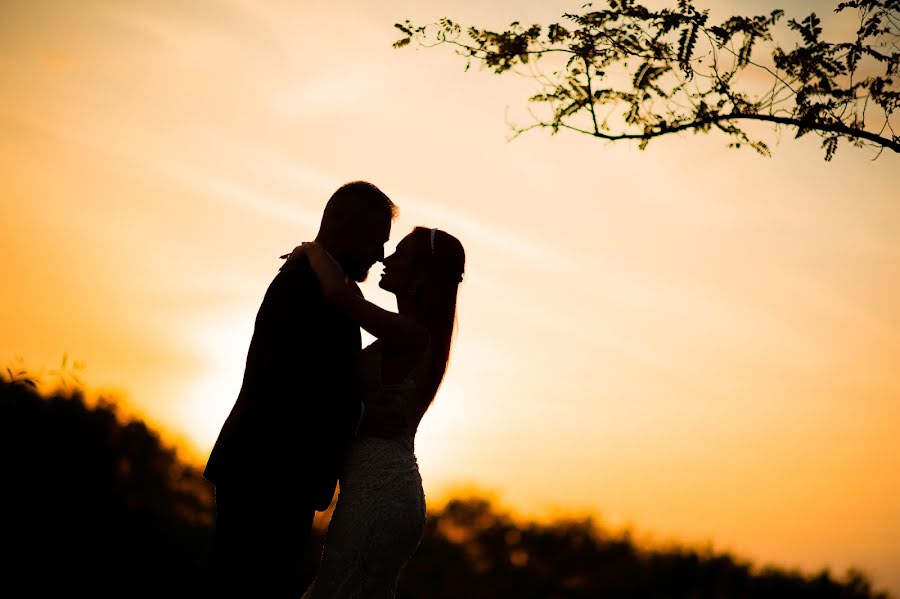 Fotógrafo de casamento Mihai Rusciac (mihairusciac). Foto de 23 de maio 2023