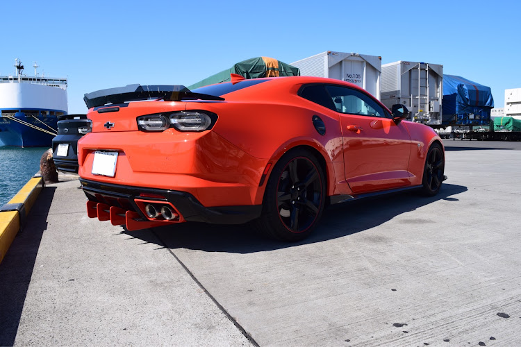 カマロの左斜め前写真展・仙台新港・アメ車乗りに関するカスタム事例の投稿画像4枚目