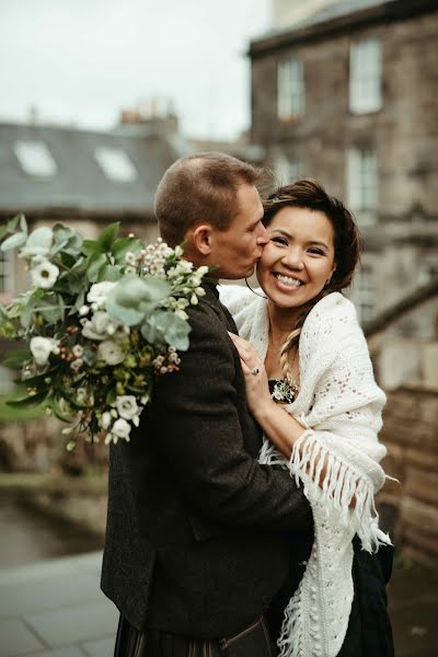 Fotógrafo de casamento Karoline James-Griffiths (regenweibchen). Foto de 4 de março 2022