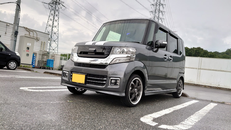 Nボックスカスタムの朝から雨・一服中・乃木坂46・フィットハイブリッドGP5に関するカスタム事例の投稿画像2枚目