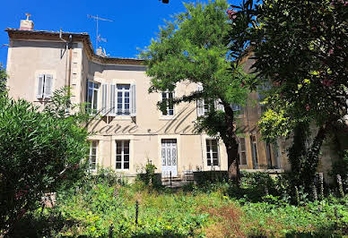 Hôtel particulier avec jardin 3