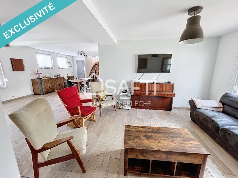 Vente maison 9 pièces 203 m² à Peronne (80200), 189 000 €