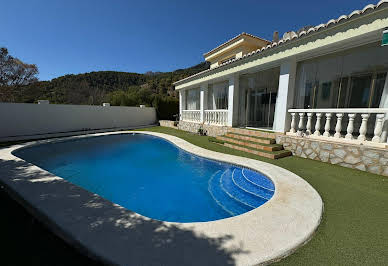 Property with pool 5