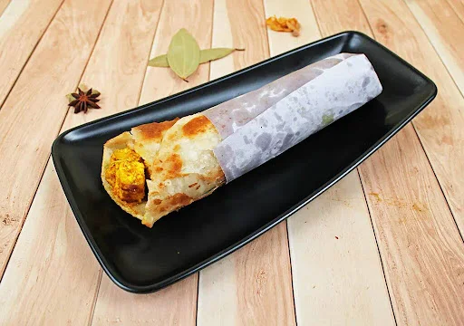 Egg With Paneer Roll