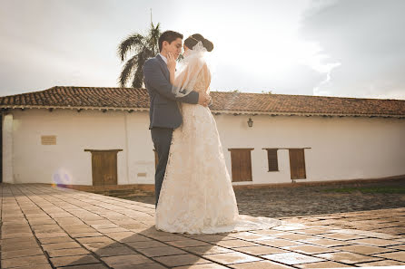 Fotógrafo de bodas Leandro González (zurfotografia). Foto del 13 de abril 2022