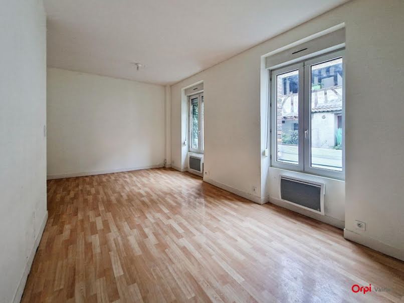 Location  appartement 3 pièces 49 m² à Montargis (45200), 543 €