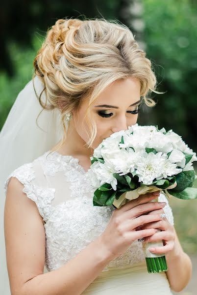 Wedding photographer Nadezhda Gributa (nadezhdaphoto). Photo of 11 April 2018