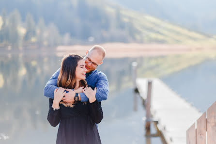 Wedding photographer Ollie Page (pagephoto). Photo of 25 March 2022