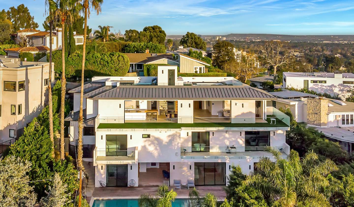 House with pool Pacific Palisades