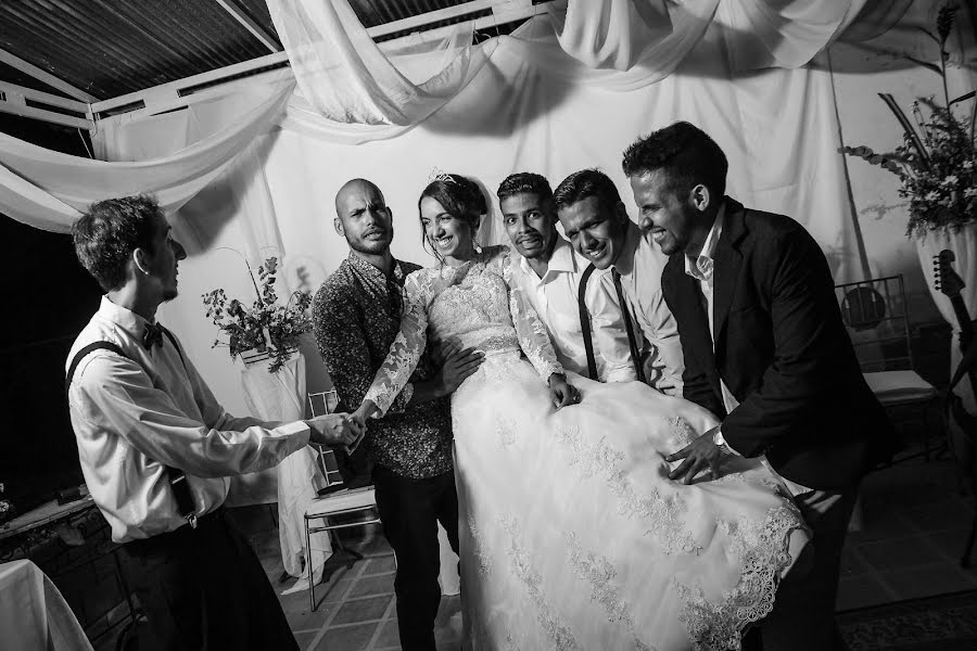 Svatební fotograf Jonhger Moreno (jlmoreno). Fotografie z 6.června 2017
