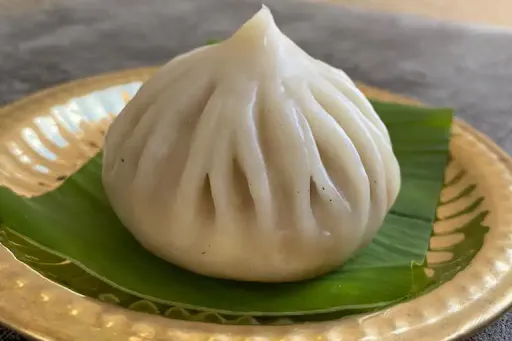 Modak Steamed In Turmeric Leaves [Mini]