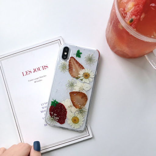 Title 5, Epoxy Strawberry and Chrysanthemum all-inclusiv...