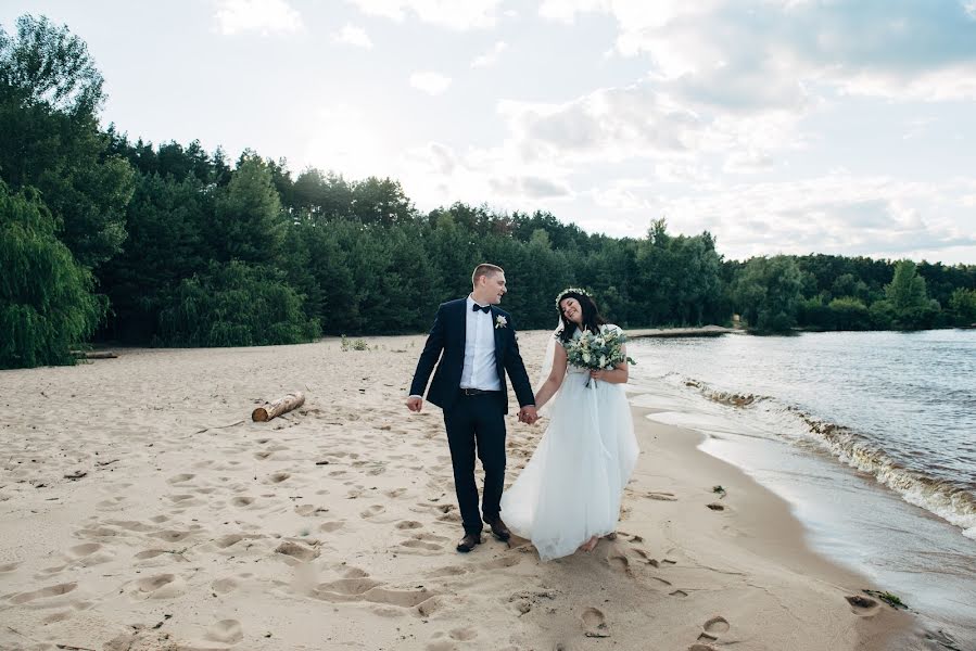 Fotógrafo de casamento Sergey Galushka (sgfoto). Foto de 26 de julho 2017