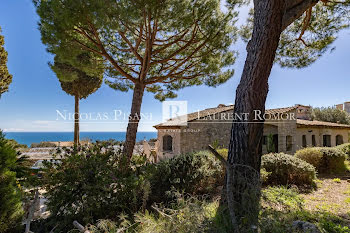 villa à Villefranche-sur-Mer (06)