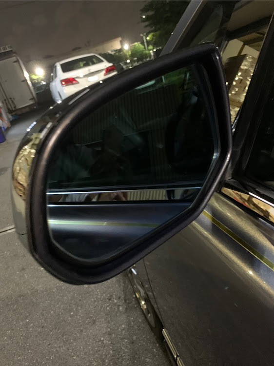 オデッセイの洗車・ウロコ取り・WAXがけ・愛車をピカピカ✨に関するカスタム事例の投稿画像3枚目