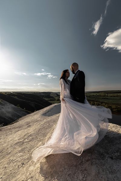 Wedding photographer Anton Budanov (budanov). Photo of 15 February 2023