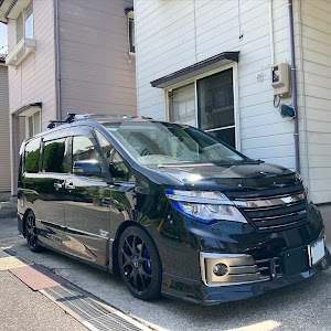 セレナ HC26