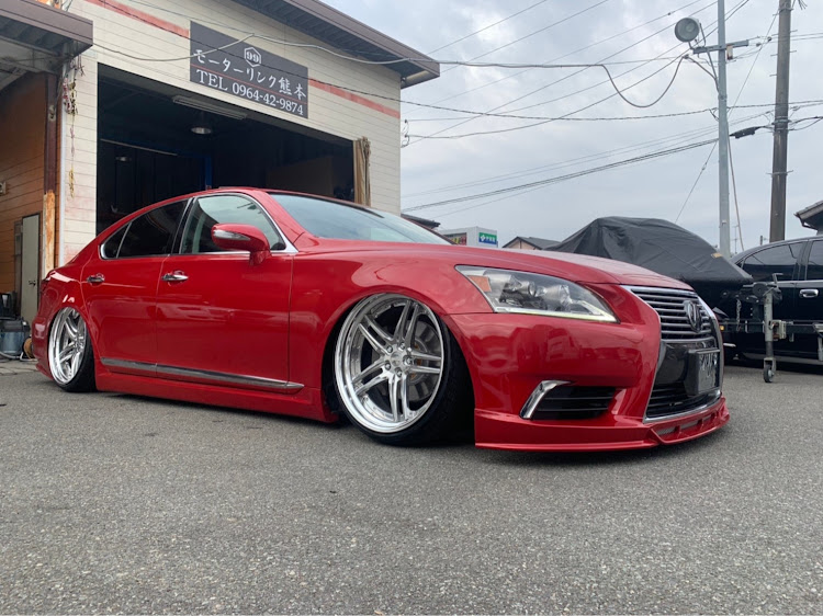 モーターリンク熊本さんが投稿したモーターリンク熊本・VIPカー・LS後期仕様・車はセンスに関するカスタム事例の投稿画像2枚目