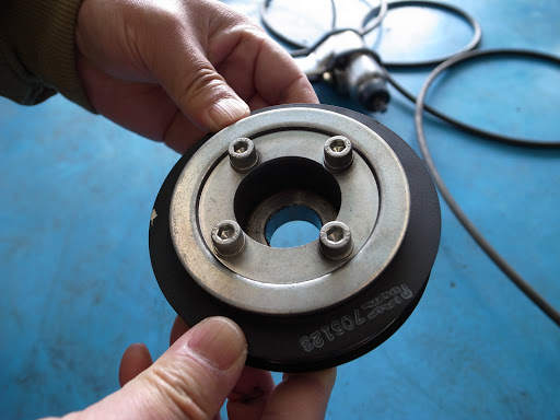 Subaru R1 Crank Pulley Replaced