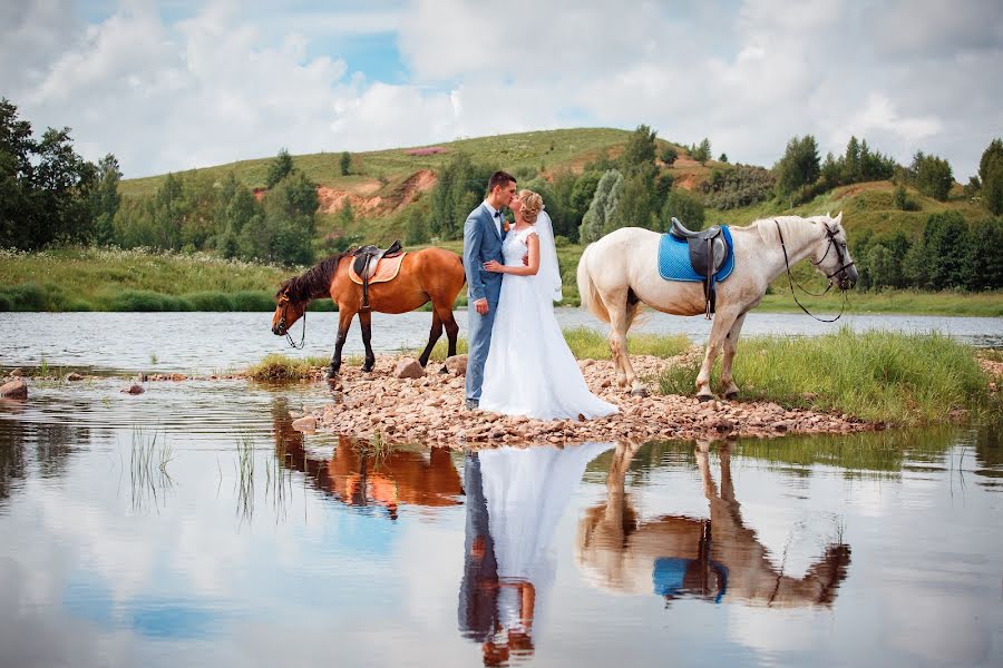 Fotógrafo de casamento Dmitriy Petrov (petrovd). Foto de 2 de agosto 2018