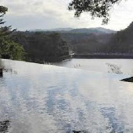 二泉湖畔咖啡館