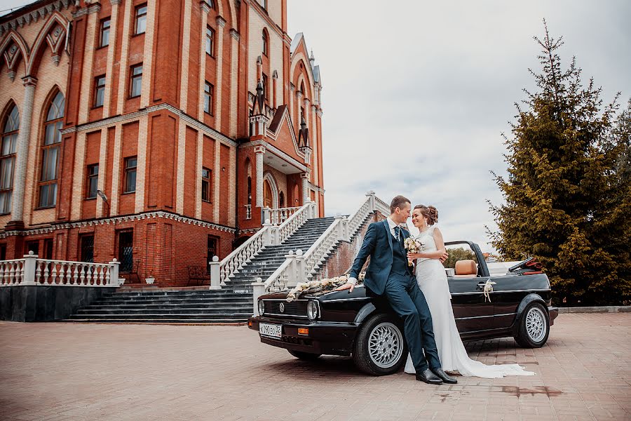 Fotógrafo de bodas Leonid Burcev (llll). Foto del 4 de junio 2017