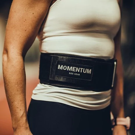 Momentum Lifting Belt Black, Medium