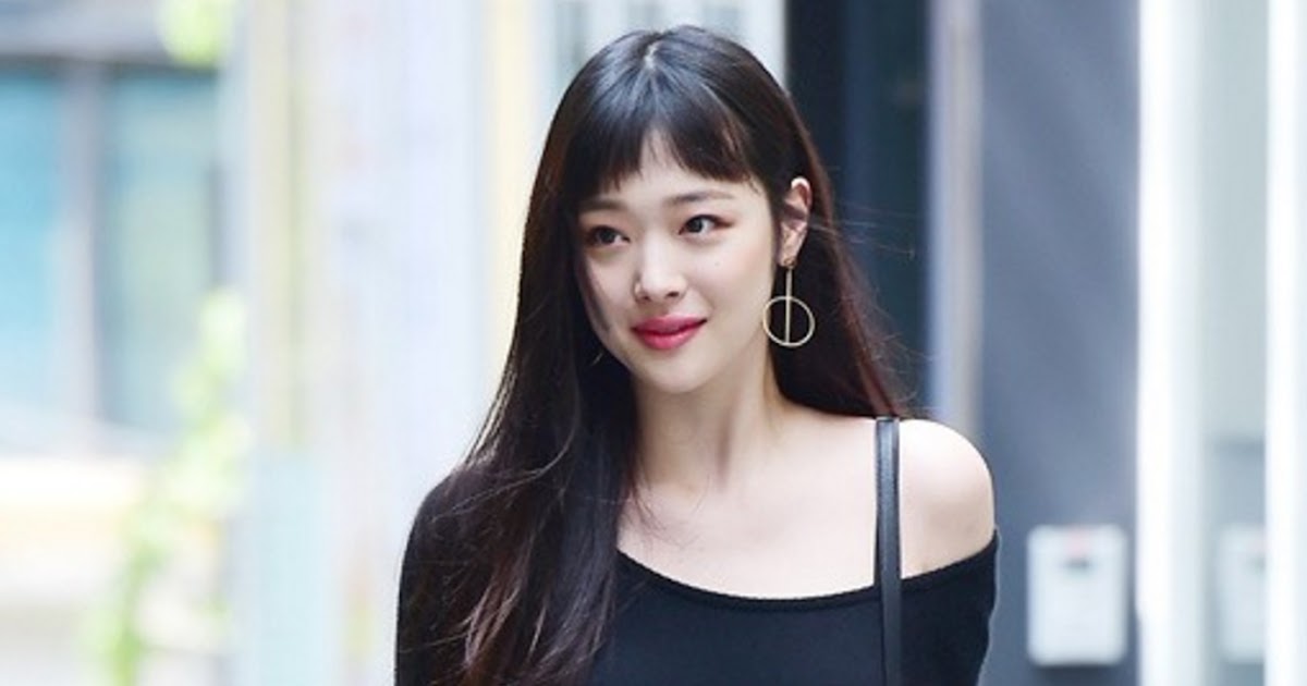 Meet the idol replacing Sulli as a major clothing brand's ...