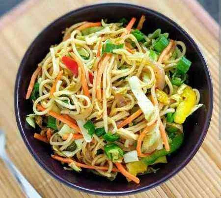 Veg Hakka Noodles