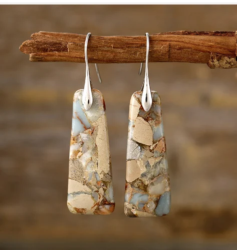 Boucles d'oreilles pendantes géométriques Bohemian Emperor Stone – Un style bohème chic et intemporel. Affirmez votre personnalité.