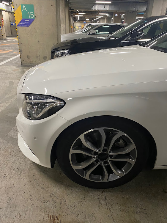 Cクラス セダンの洗車部・正統派の部活・ケミカルの使い方・ベンツ・赤いペガサスに関するカスタム事例の投稿画像1枚目