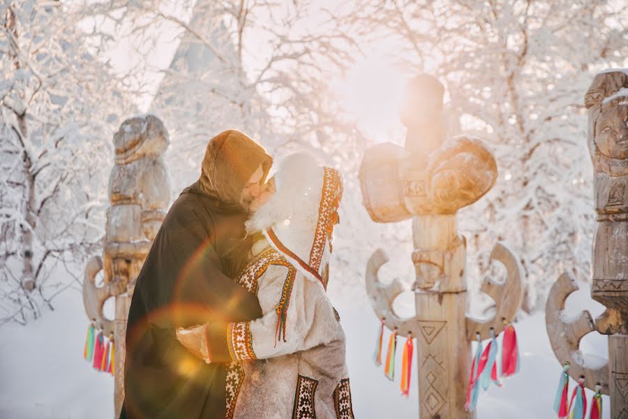 Fotograful de nuntă Marina Longortova (marinalongortova). Fotografia din 22 februarie 2020