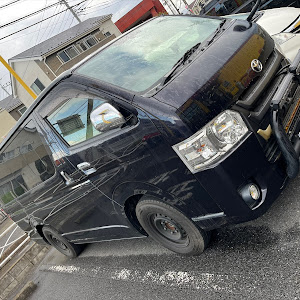 ハイエースバン TRH200V