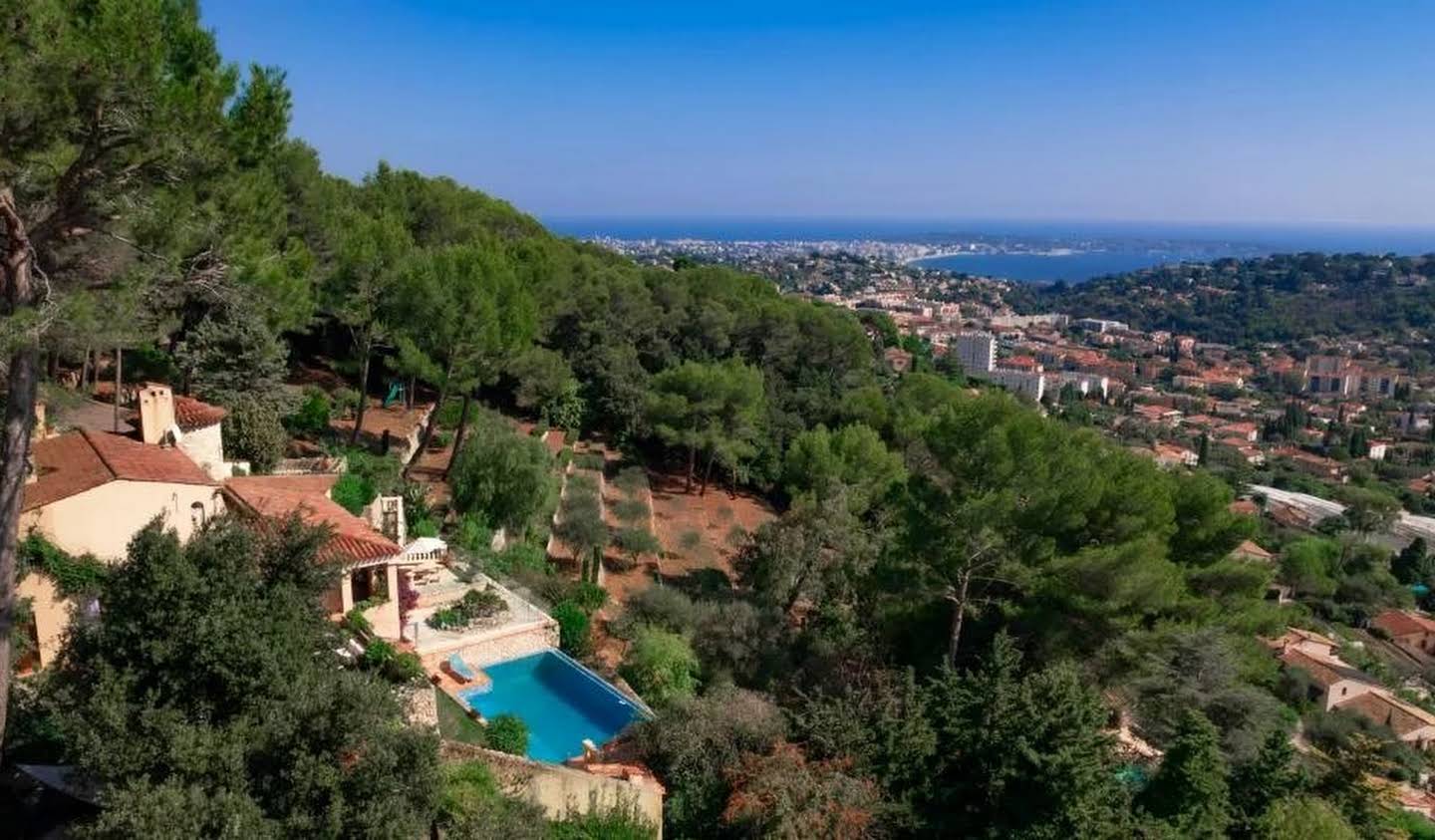 Villa with pool Cannes