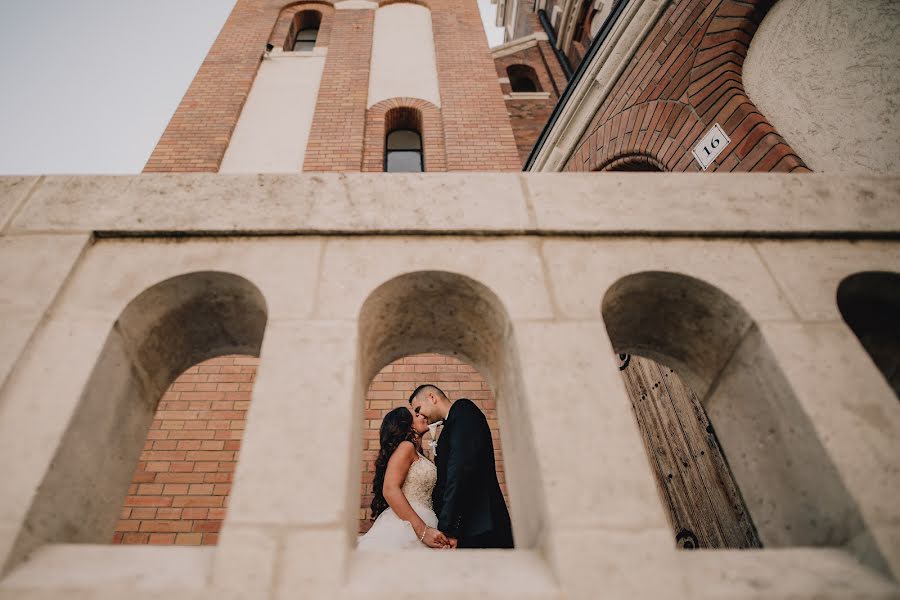 Fotografo di matrimoni Zsolt Sári (zsoltsari). Foto del 19 luglio 2022