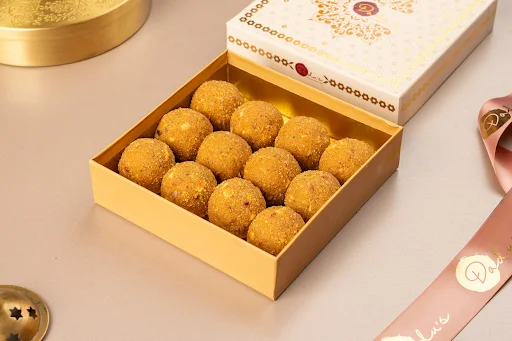 Besan Laddu