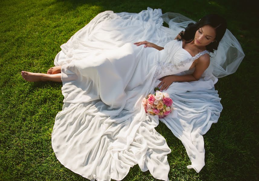 Fotógrafo de casamento Roman Sokolov (sokrom). Foto de 26 de agosto 2014