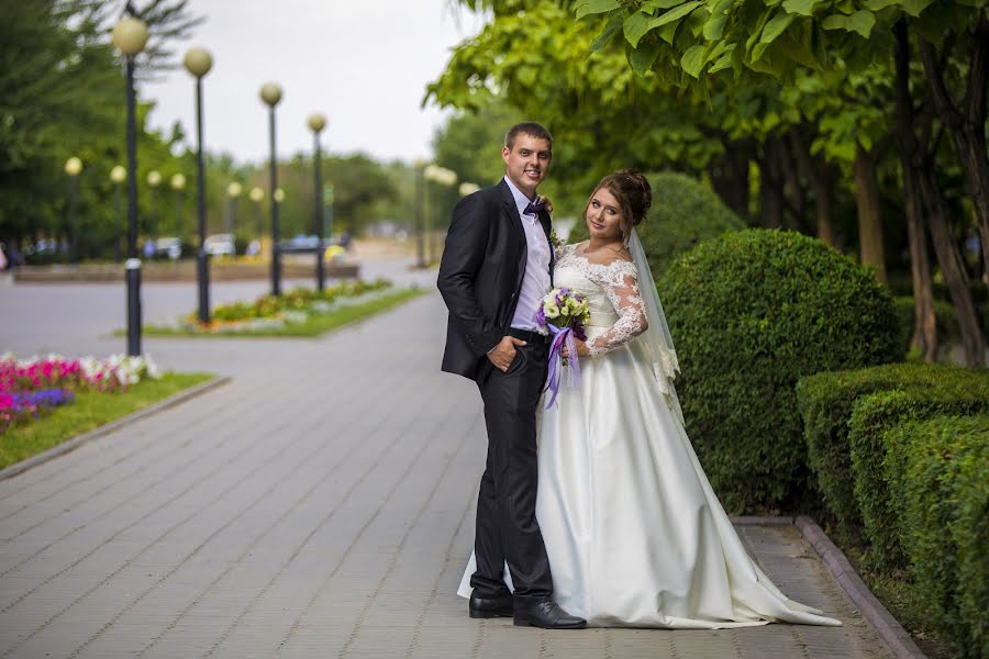 Fotograful de nuntă Anna Starovoytova (bysinka). Fotografia din 10 august 2017